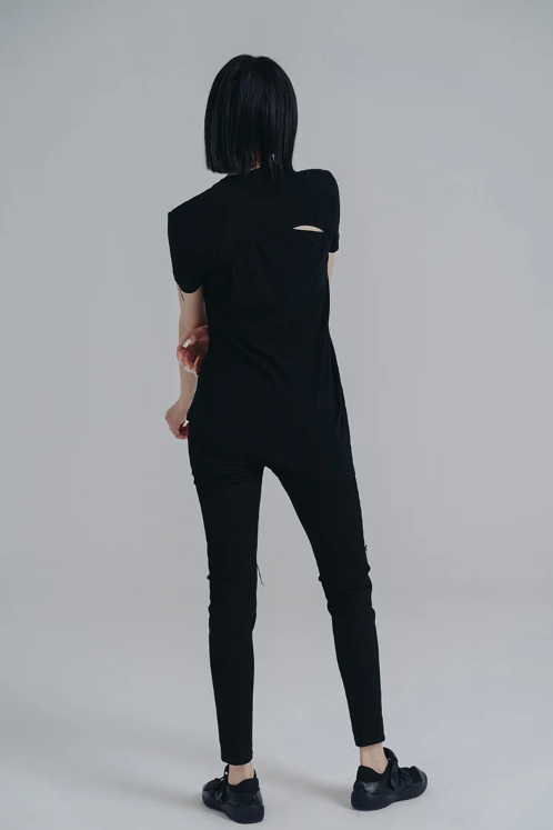 Wallcy Irregular Hem T-Shirt - Black